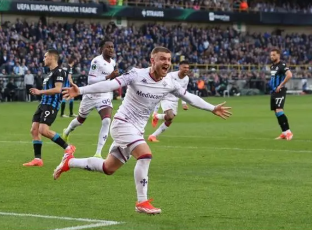 欧协联-佛罗伦萨总分4-3布鲁日连续两年进欧协联决赛，贝尔特兰点射