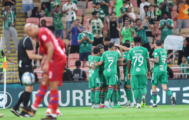沙特联-吉达国民5-1大胜艾卜哈，马赫雷斯、凯西两分钟相互传射建功
