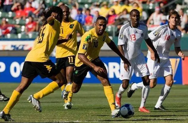 世预赛-尼科尔森梅开二度 牙买加3-2多米尼克取各项赛事3连胜