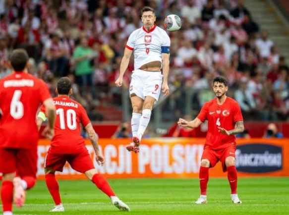 友谊赛-扎莱夫斯基绝杀 波兰2-1土耳其