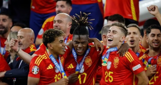 赫内斯谈西班牙夺冠与拜仁青训：赞誉西班牙，寄语年轻球员稳健成长