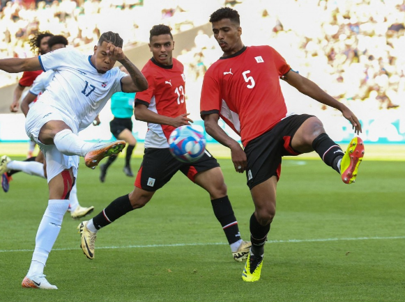 奥运会-埃及国奥0-0多米尼加国奥，埃尔内尼远射击中门框